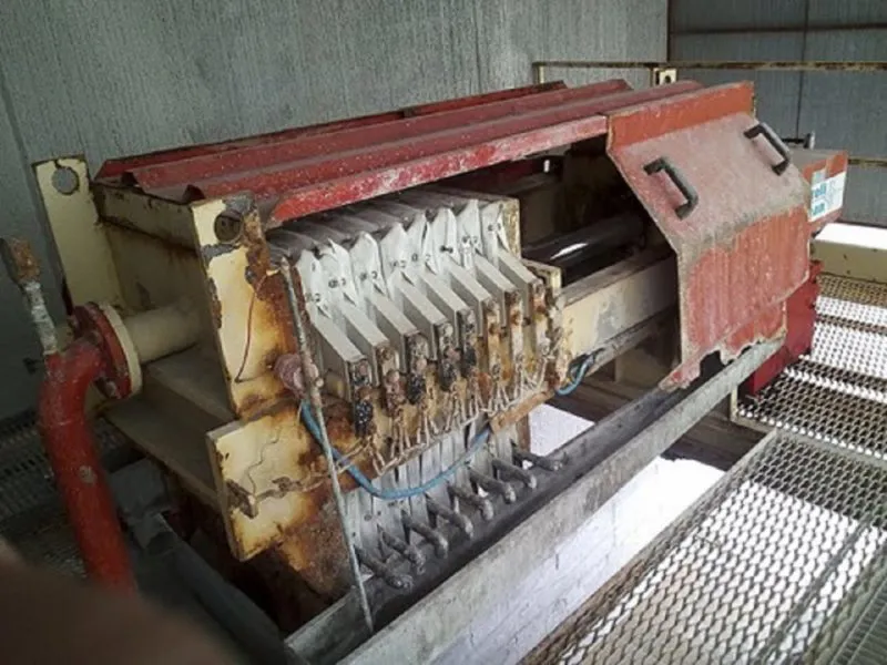 Sludge decanting and filtration plant Fraccaroli & Balzan
