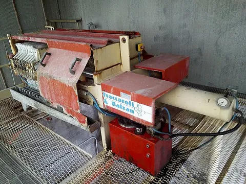 Sludge decanting and filtration plant Fraccaroli & Balzan