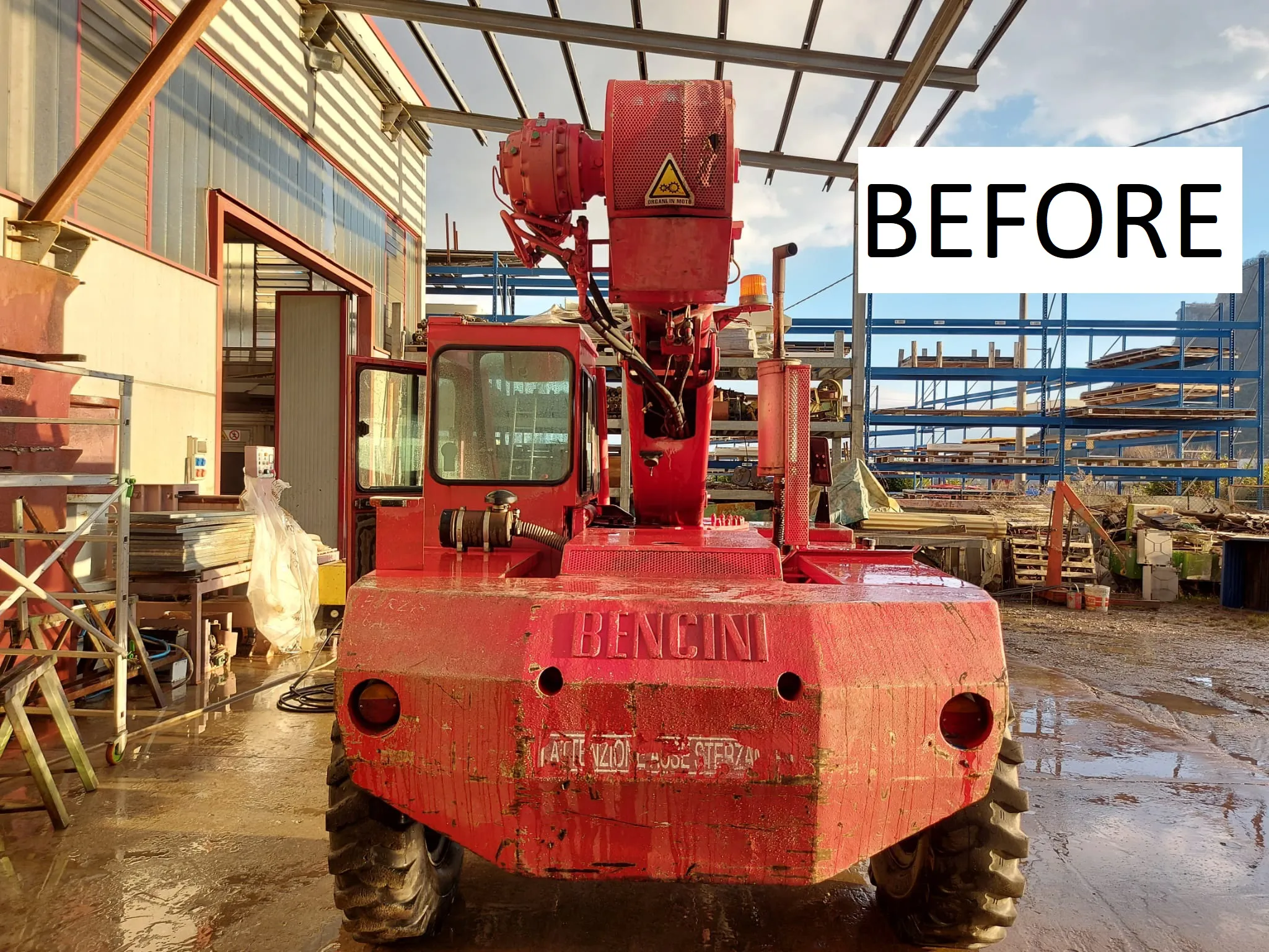 Front exterior of the self-propelled crane Bencini - before