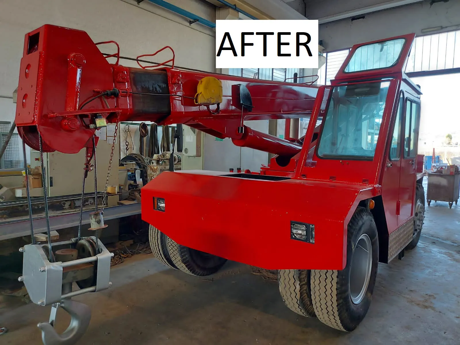 Bencini self-propelled crane