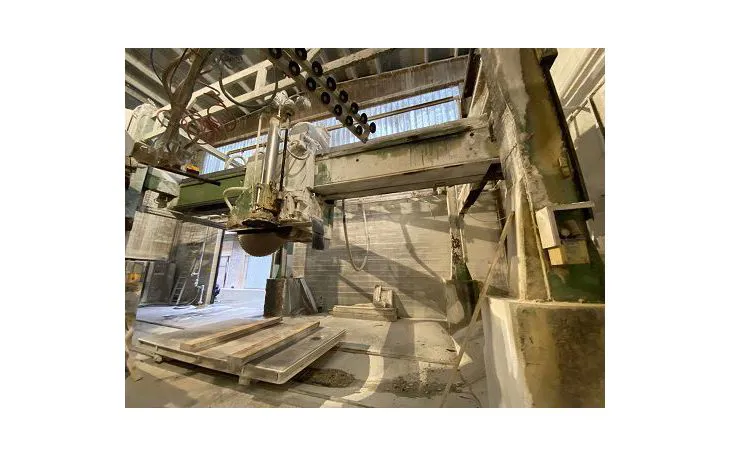 Block cutter arena