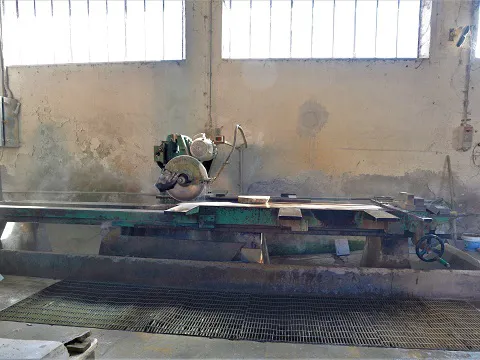 Fresa a bandiera antiche fonderie Trani
