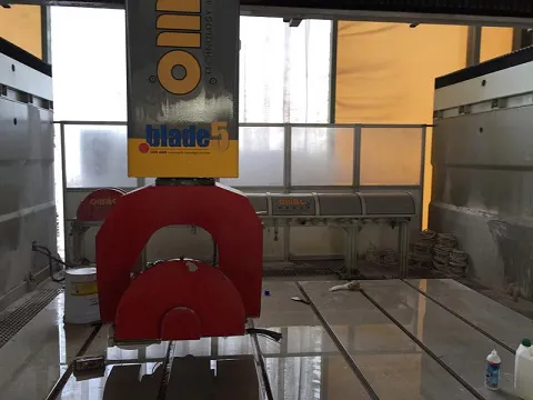 Centro di lavoro CNC Omag 