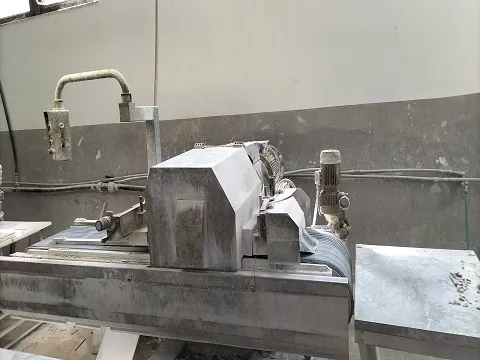 Trimming machine Tecnema
