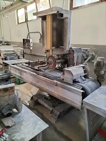 Trimming machine Tecnema