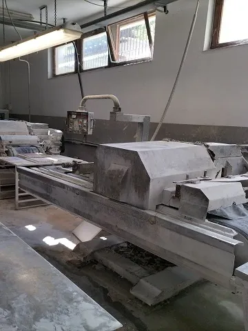 Trimming machine Tecnema