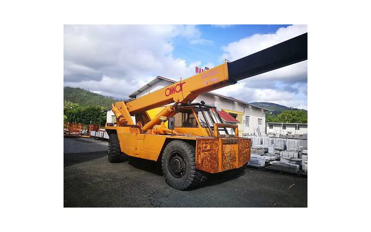 Mobile crane Omar