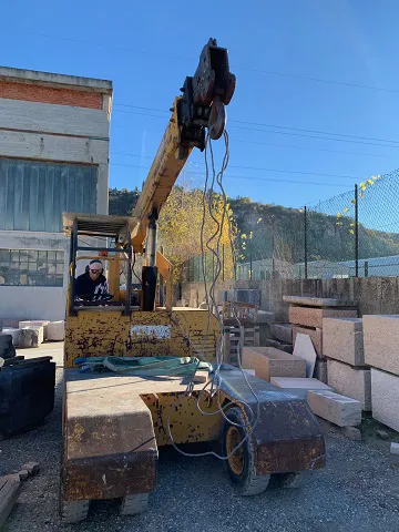 Mobile crane Manghi